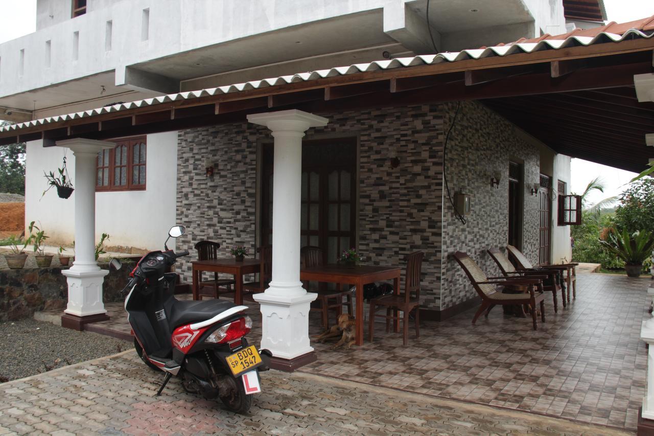 Deutsche Villa Hikkaduwa Luaran gambar